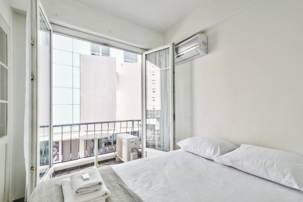 L29 Lenval Beach At 1Min Walk To Sea Front Ac Balcony Nizza Esterno foto