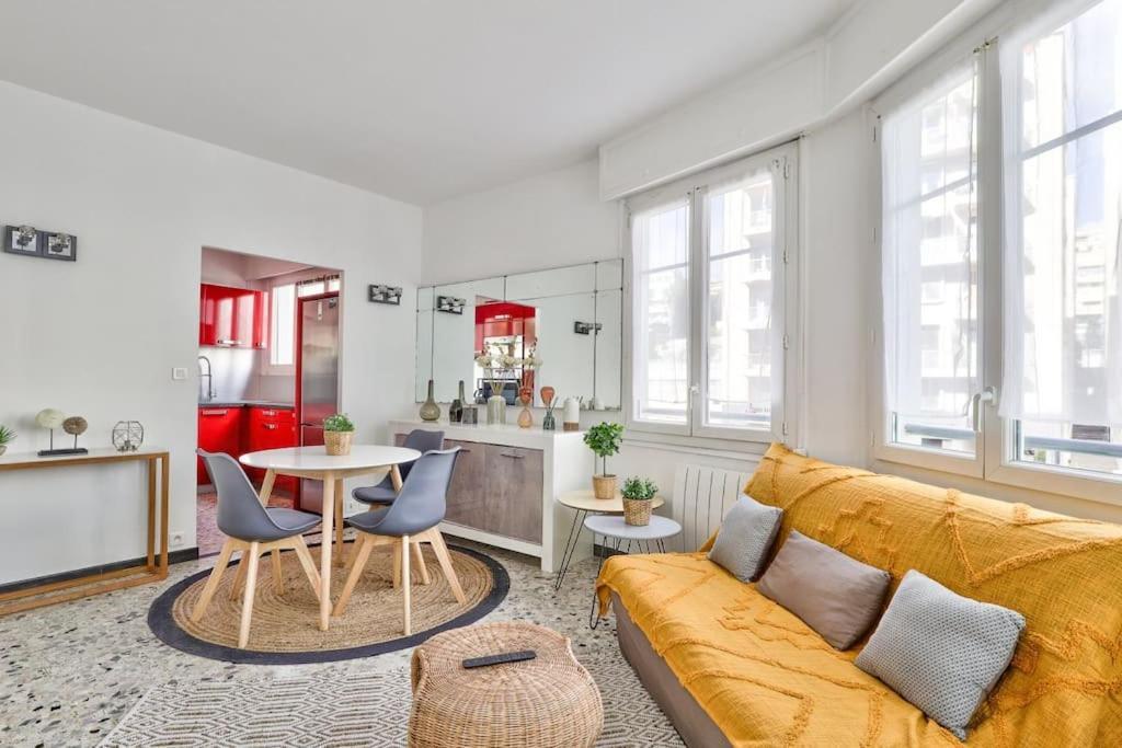 L29 Lenval Beach At 1Min Walk To Sea Front Ac Balcony Nizza Esterno foto
