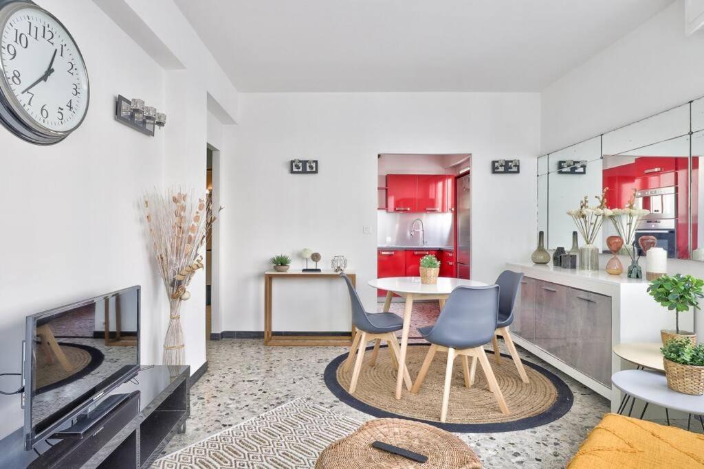 L29 Lenval Beach At 1Min Walk To Sea Front Ac Balcony Nizza Esterno foto